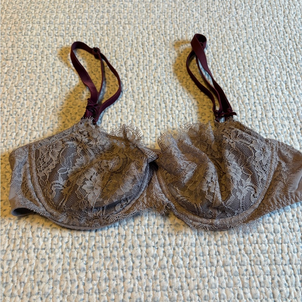 Victoria’s Secret Dream Angels Push Up Bra Without Padding